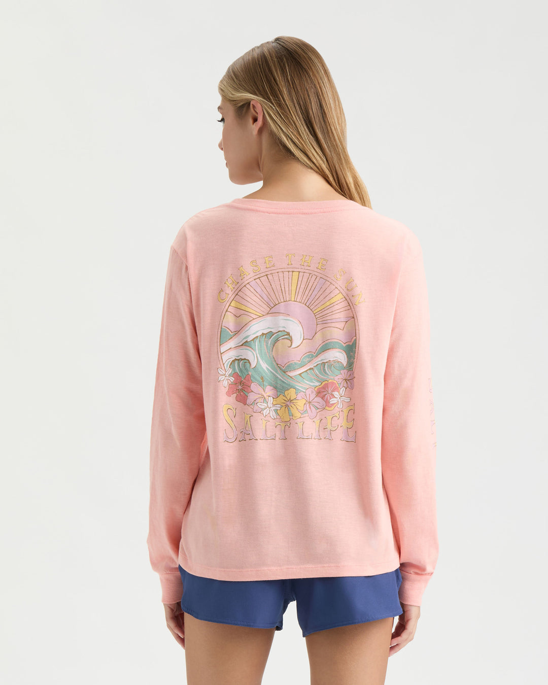 Women’s Tropic Tides Oversized Boyfriend Tee