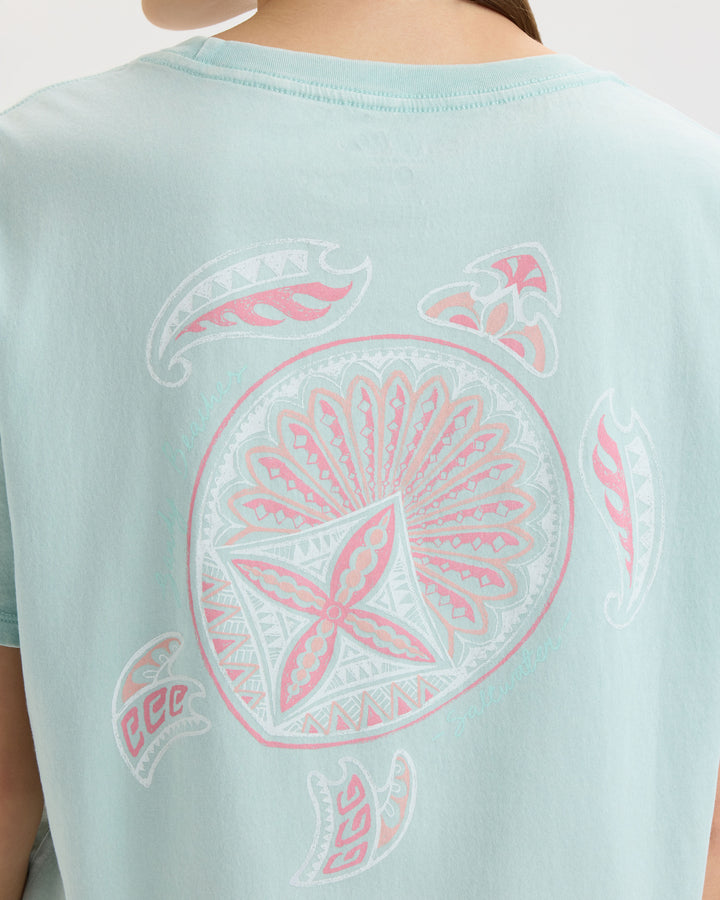 Women’s Beach Turtle Cropped Boyfriend Tee