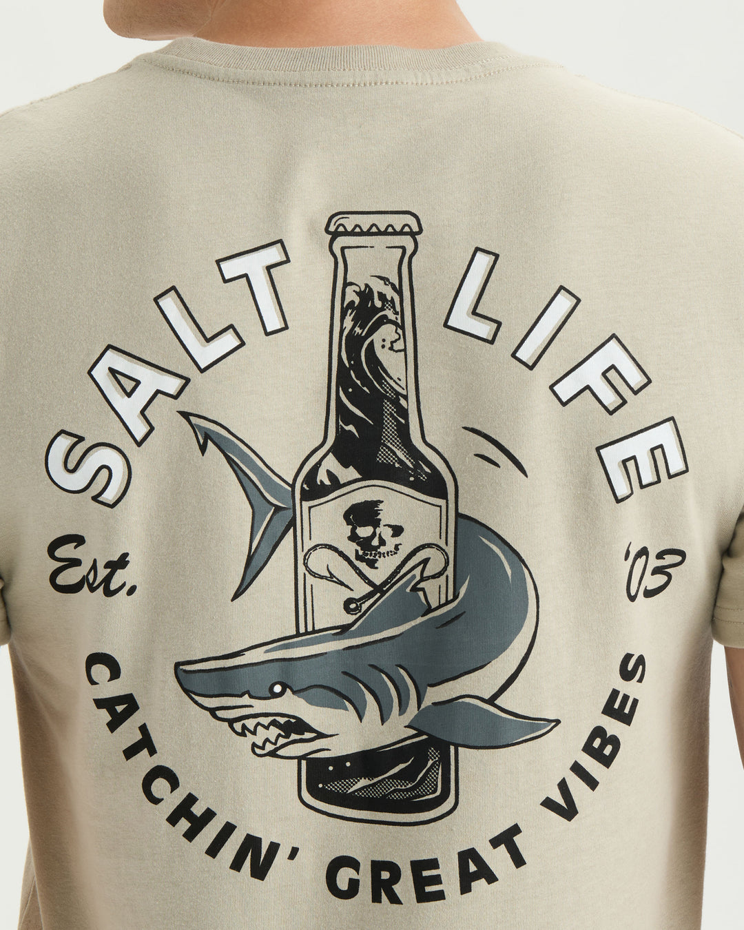 Men’s Catchin’ Vibes Short Sleeve Tee